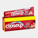 TOOTHPASTE CLOSE UP